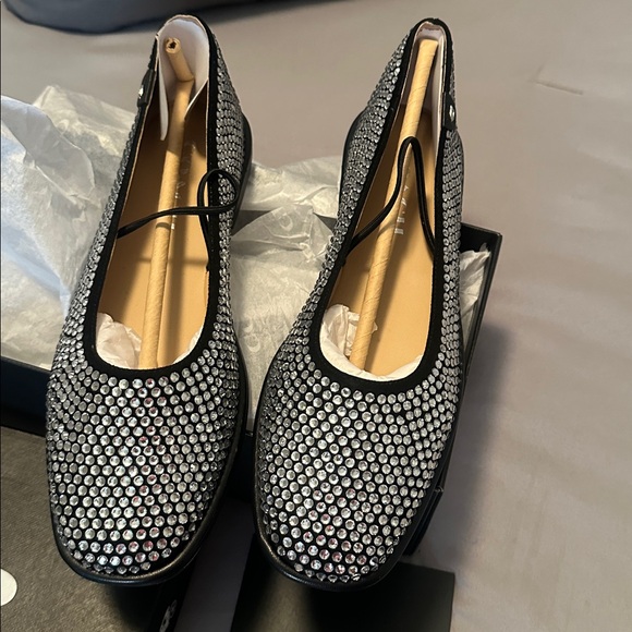 Brand New in Box Coach Bling Emila Crystal MJ Flats - Picture 4 of 8